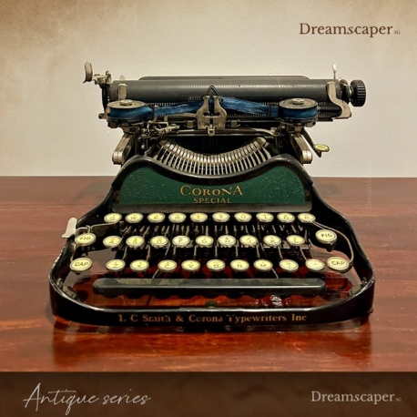 Vintage Typewriter Dark Green